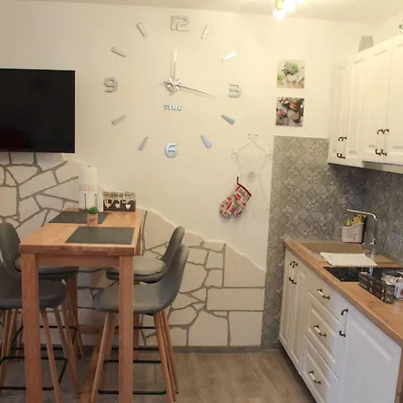 Apartment A&d *