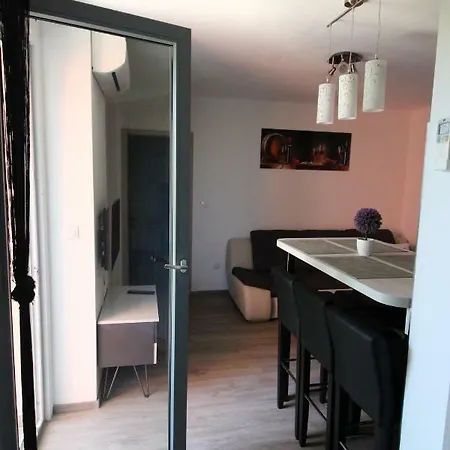 A&d Apartment *